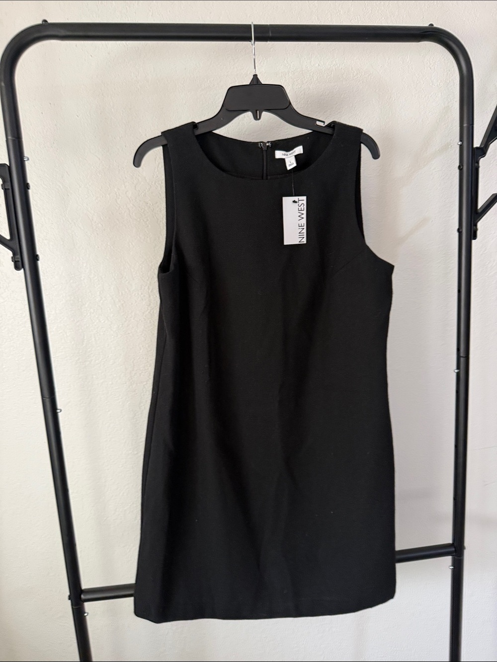 Nine West Black Sleeveless Shift Dress